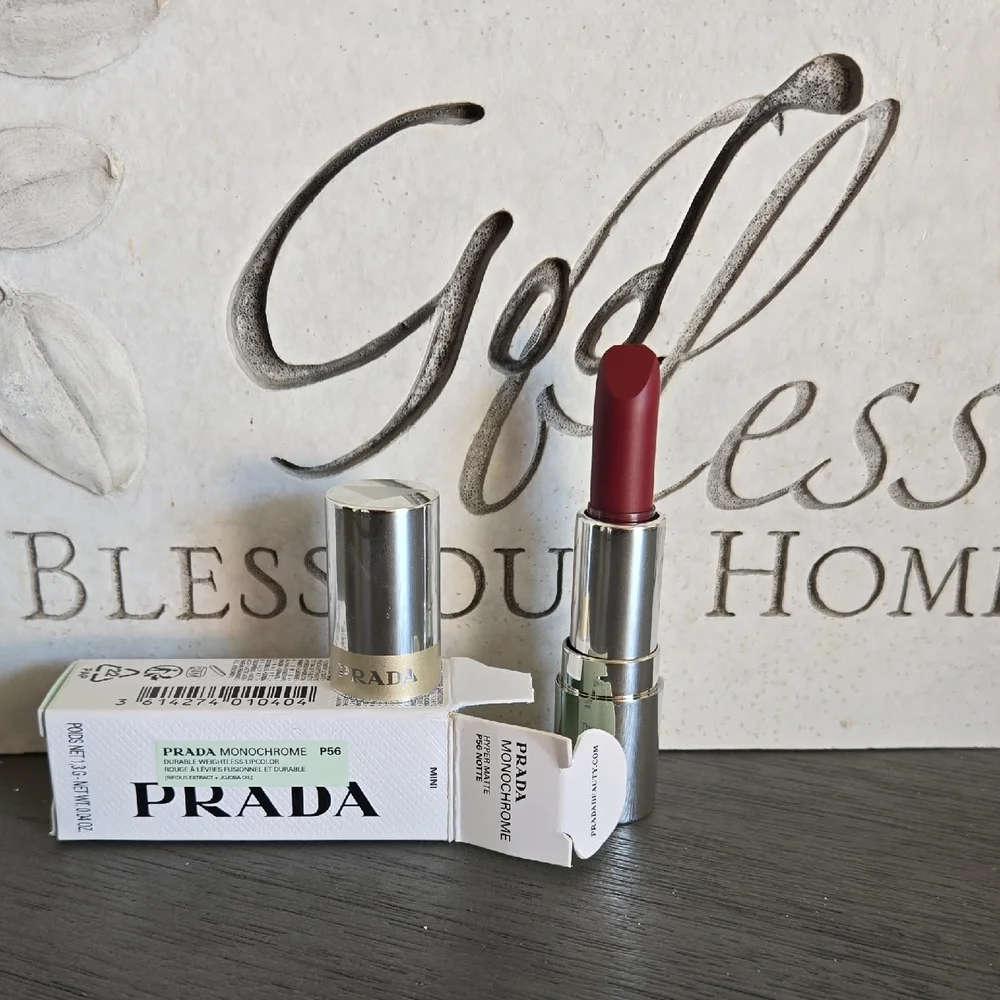 NIB Prada Monochrome Hyper Matte P56 Notte Lipstick